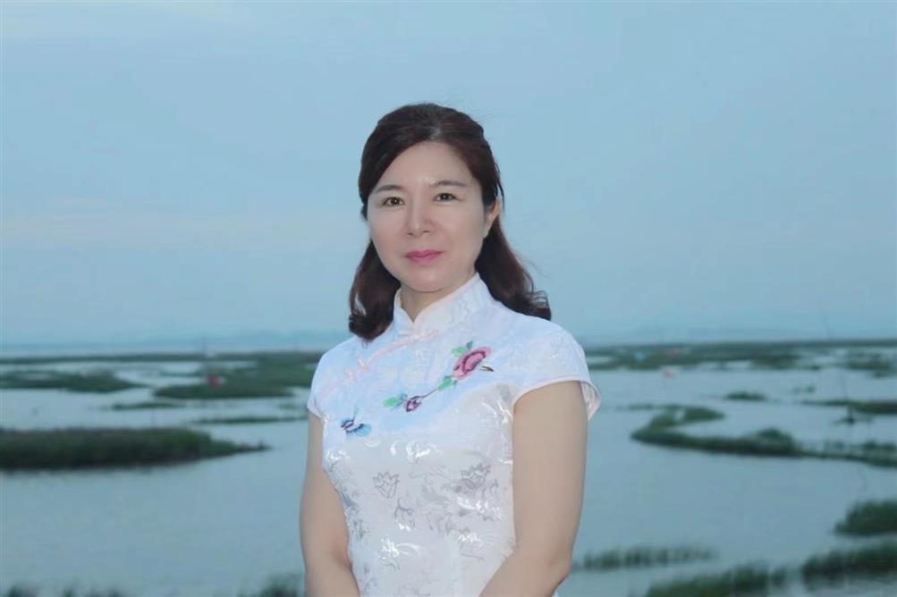 陈艳 陈艳.jpg