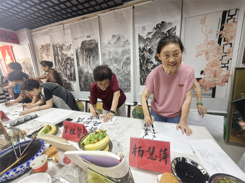 杨慧萍.jpg