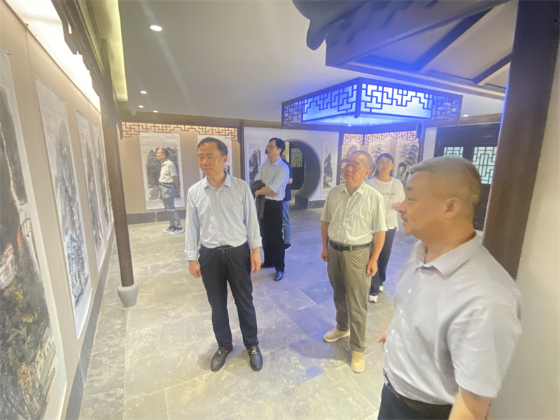 微信图片_20250927193239_34_24 微信图片_20250927193239_34_24.jpg