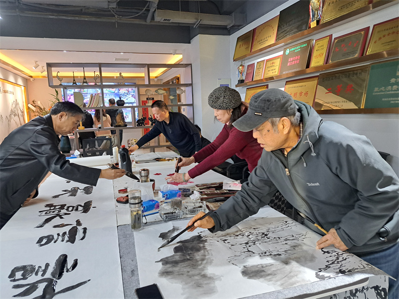 微信图片_20251113115623 微信图片_20251113115623.jpg