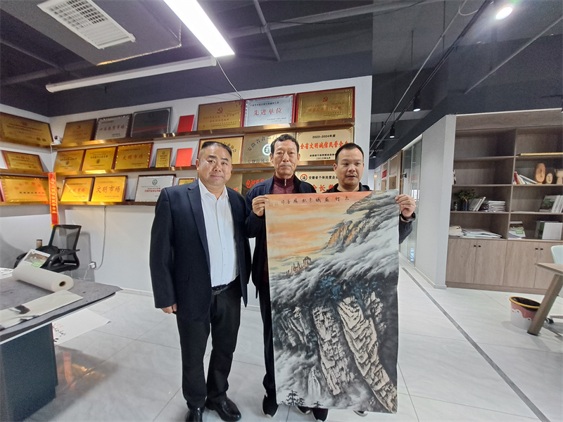 微信图片_20251113115404 微信图片_20251113115404.jpg